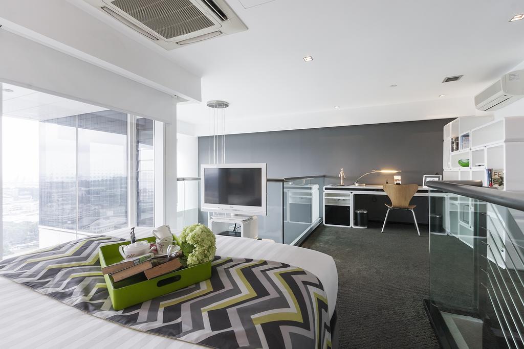 One-Bedroom Premier Loft